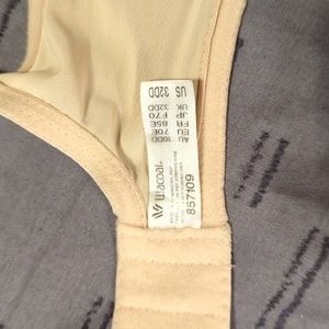 Wacoal simple minimizer bra 32DD
